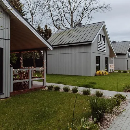 Jeziorownia Holiday home *